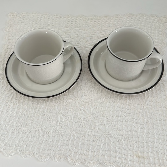 Royal Doulton Lambeth Stoneware Ting England Cup & Saucer 2 sets L.S. 1012 - Picture 3 of 10